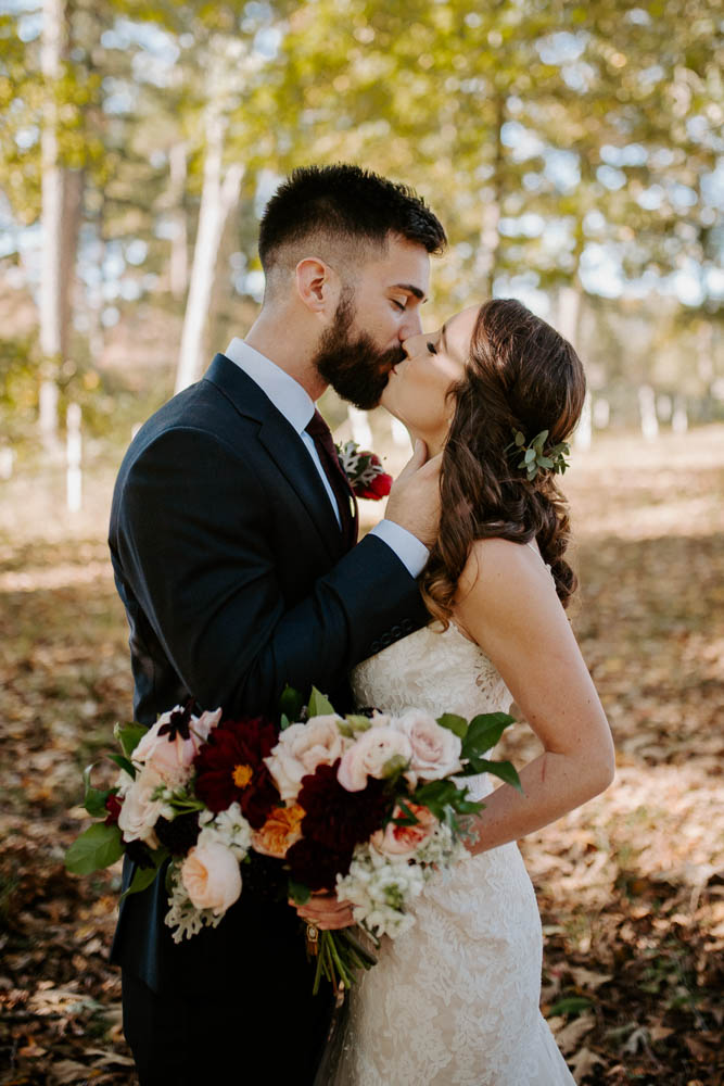 alabama_weddings_KelseyJusticeCreative_Barn_at_Shady_Lane-1018