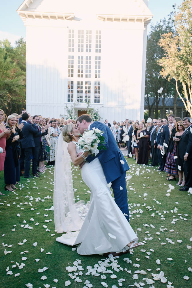 alabama_weddings_ivory_and_white_paul_johnson_photography_alys_beach_wedding-1036