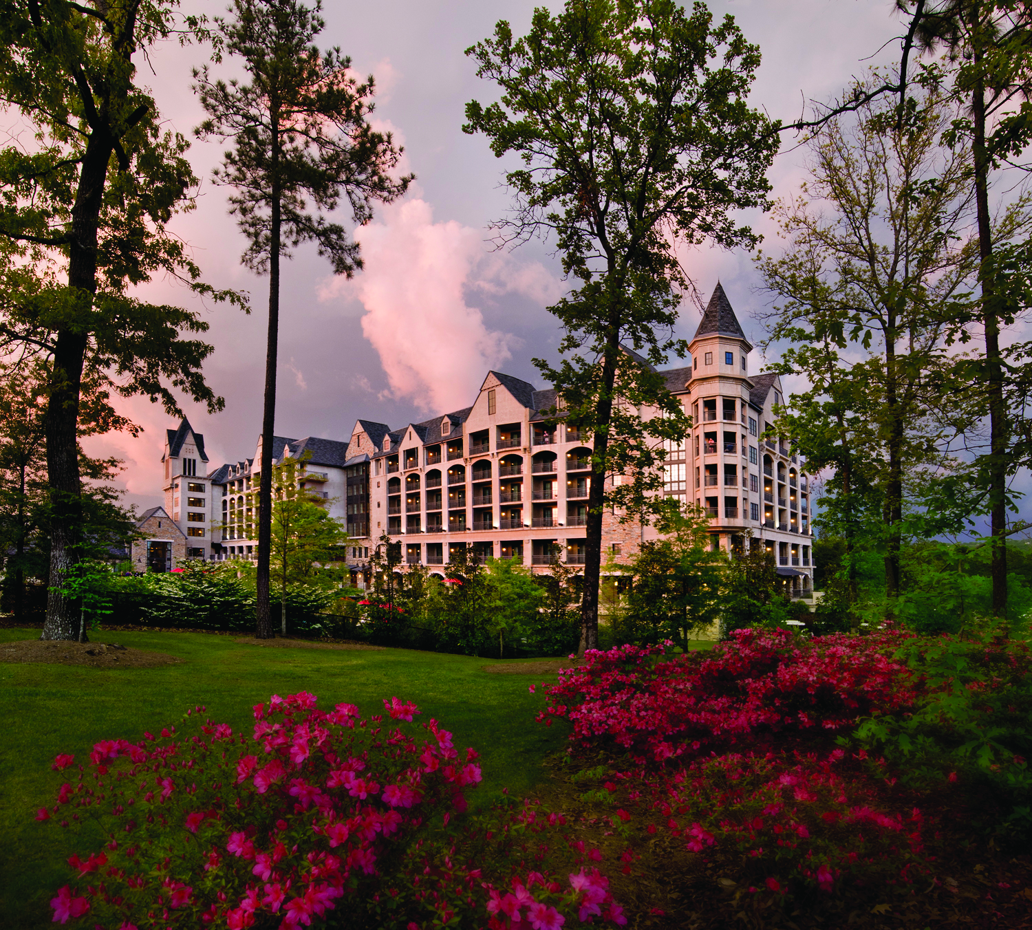 Ross Bridge Golf Resort & Spa is a top wedding venue in Birmingham, Alabama.