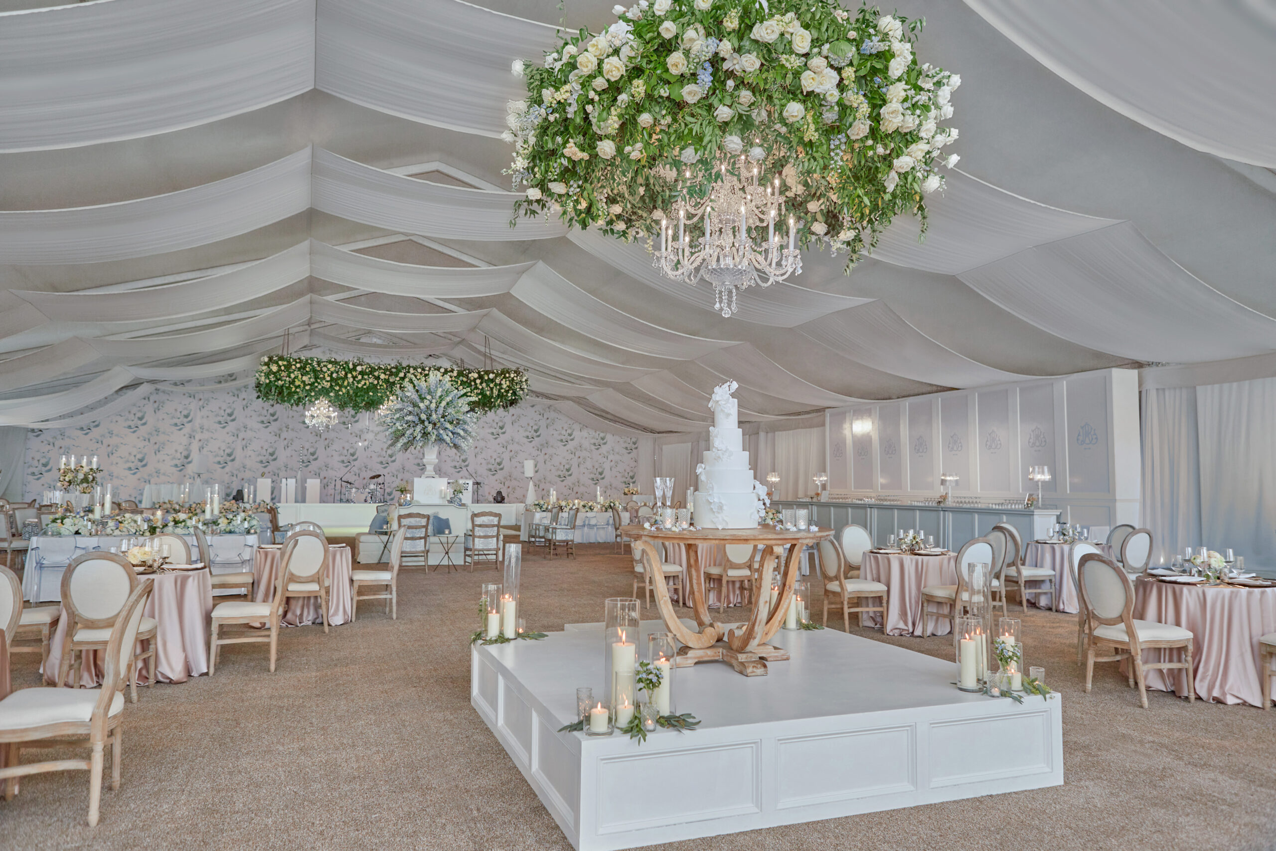 This tent reception wedding designed by CONFERO is perfect for a summer wedding in Alabama.